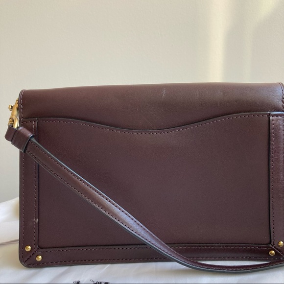 👜Authentic COACH 100% Leather Wine Colored Crossbody Purse - wear 3 ways!👜 - Picture 10 of 10